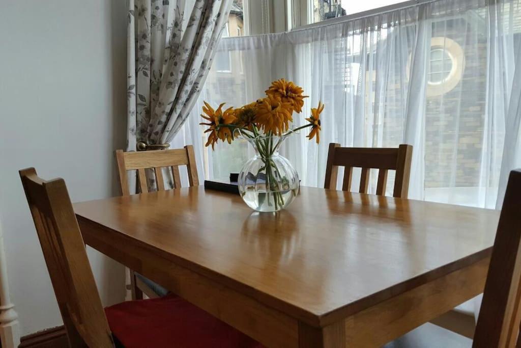 Lyndale Self-Catering Apartment Sleeps 4 Windermere Eksteriør bilde