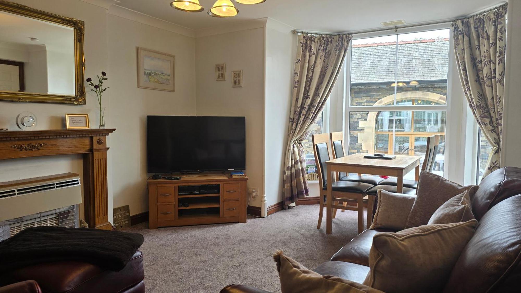 Lyndale Self-Catering Apartment Sleeps 4 Windermere Eksteriør bilde